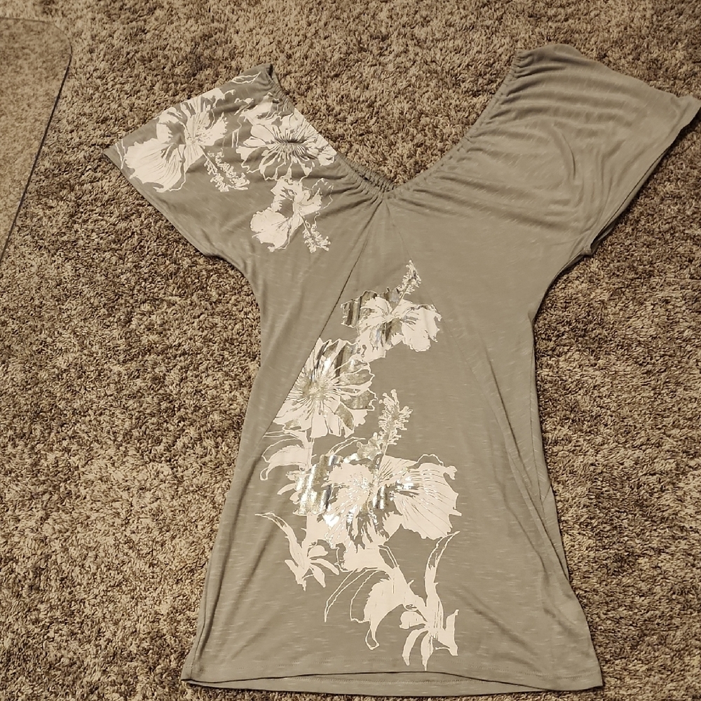 Gray Floral V-Neck Top